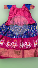 Load image into Gallery viewer, Pochampally Pattu Lehenga
